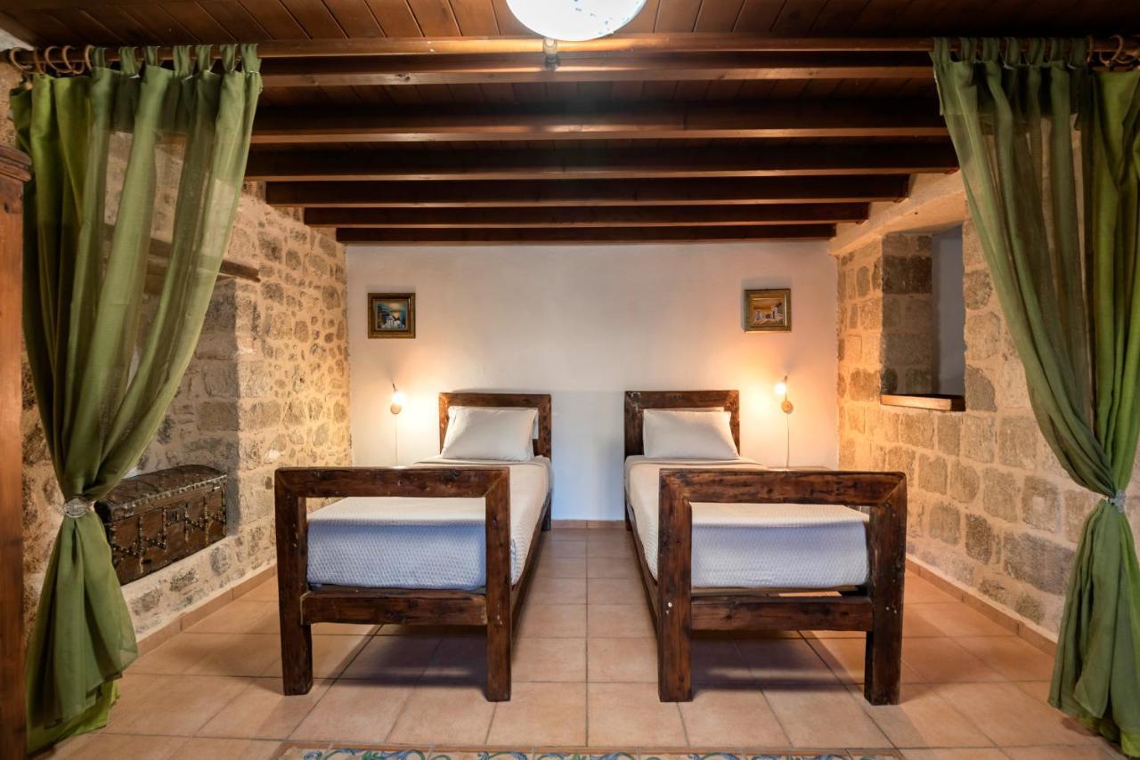 Secret Garden - Old Town Apartment Rhodes City Bagian luar foto