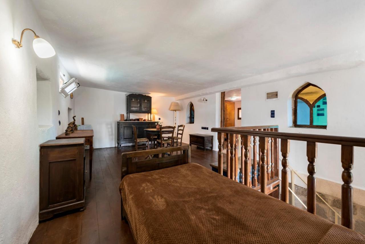 Secret Garden - Old Town Apartment Rhodes City Bagian luar foto