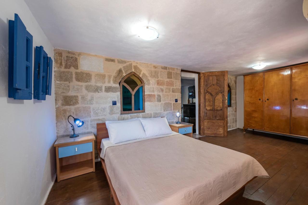 Secret Garden - Old Town Apartment Rhodes City Bagian luar foto