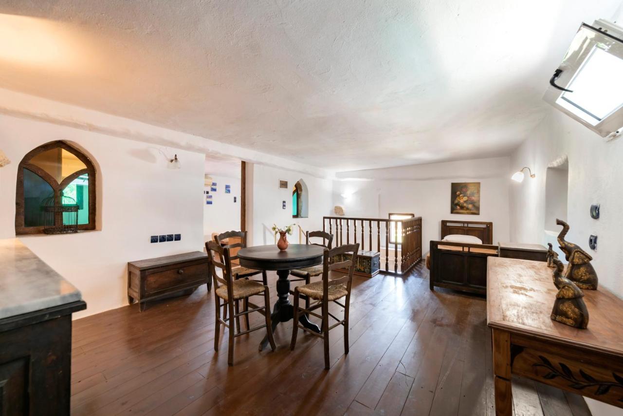 Secret Garden - Old Town Apartment Rhodes City Bagian luar foto