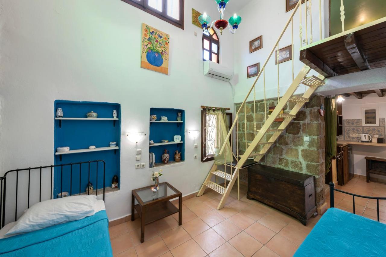 Secret Garden - Old Town Apartment Rhodes City Bagian luar foto