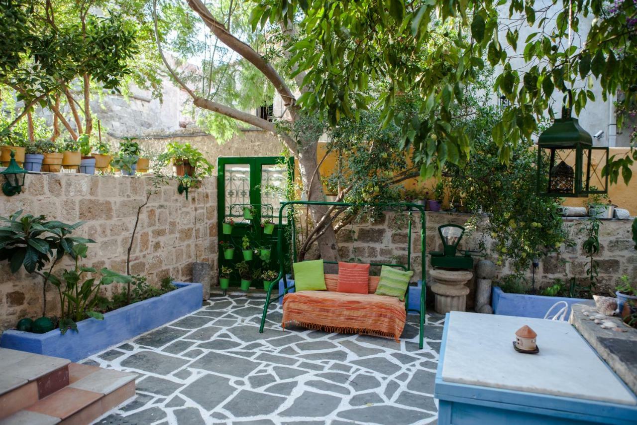 Secret Garden - Old Town Apartment Rhodes City Bagian luar foto